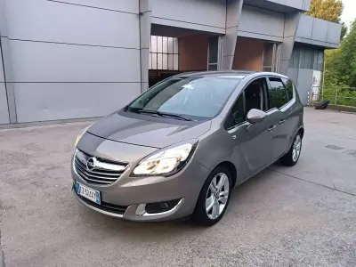 Usata Opel Meriva Cosmo 120 CV (88 kW) 2015 Grigio Monovolume
