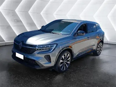 Usata Renault Austral Techno 200 CV (147 kW) 2023 Grigio chiaro SUV