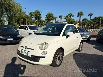 Usata Fiat 500 Lounge 69 CV (50 kW) 2010 Bianco Utilitaria