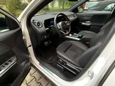 Usata Mercedes EQA250+ Premium Plus 94 kW (129 CV) 2023 Bianco SUV