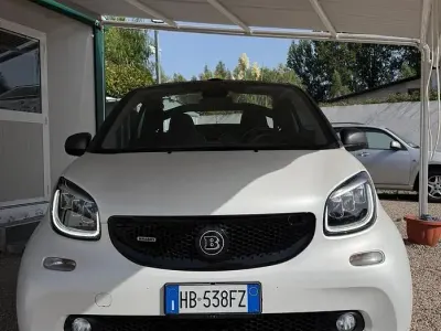Usata Smart ForTwo Cabrio Brabus 109 CV (80 kW) 2017 Bianco Cabrio