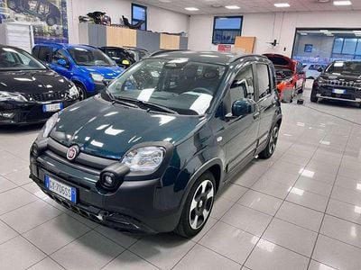 Usado Fiat Panda Cross Cross 69 CV (50 kW) 2025 Verde Utilitario
