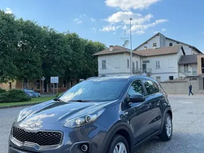 Usata Kia Sportage Vision 132 CV (97 kW) 2018 Grigio SUV