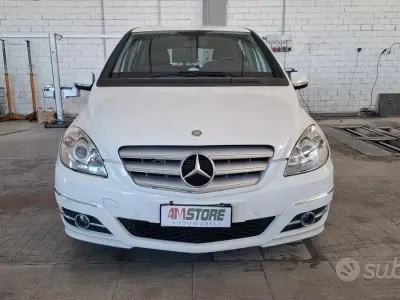 Brugt Mercedes B180 Premium 109 HK (80 kW) 2011 Hvid MPV