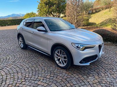 Usata Alfa Romeo Stelvio 210 CV (154 kW) 2021 Grigio SUV