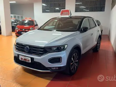 Usata VW T-Roc Style 116 CV (85 kW) 2019 Bianco SUV