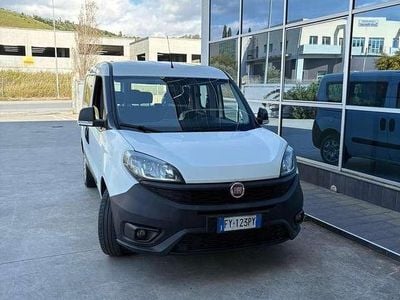 Usata Fiat Doblò 95 CV (69 kW) 2019 Bianco Monovolume