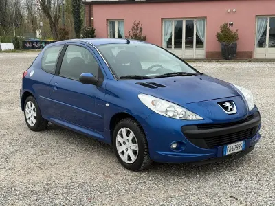 Usata Peugeot 206 60 CV (44 kW) 2010 Blu Berlina
