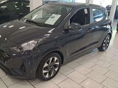 Usata Hyundai i10 67 CV (49 kW) 2024 Aurora grey met. Utilitaria