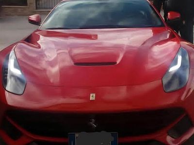 Usata Ferrari F12 740 CV (544 kW) 2013 Rosso Coupé