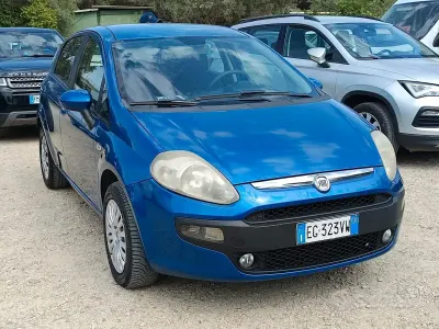 Usata Fiat Punto Evo 75 CV (55 kW) 2011 Blu Utilitaria