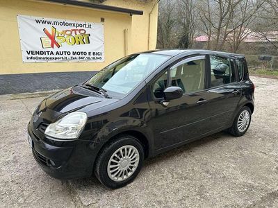 Usata Renault Grand Modus Dynamique 75 CV (55 kW) 2010 Nero Monovolume