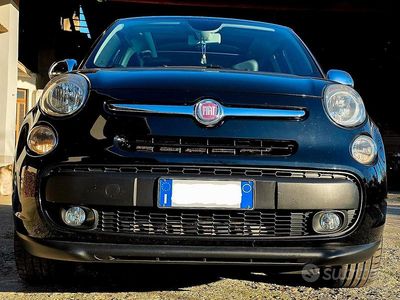 Begagnad Fiat 500L Lounge 85 HK (62 kW) 2015 Svart Minibuss