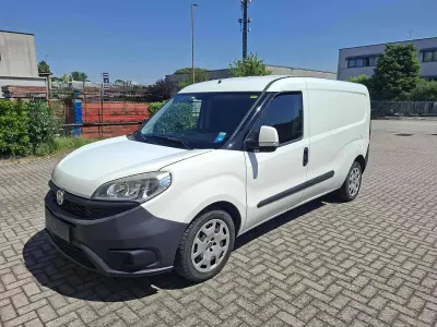 Usata Fiat Doblò Easy 120 CV (88 kW) 2016 Bianco Monovolume