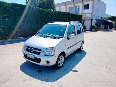 Usata Opel Agila 69 CV (50 kW) 2003 Grigio Monovolume