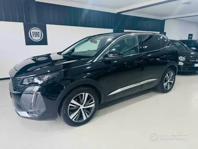 Begagnad Peugeot 3008 Allure 131 HK (96 kW) 2023 Svart SUV