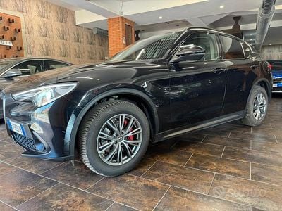 Usata Alfa Romeo Stelvio Super 210 CV (154 kW) 2018 Nero SUV