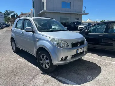 Usata Daihatsu Terios SHO 105 CV (77 kW) 2009 Grigio SUV