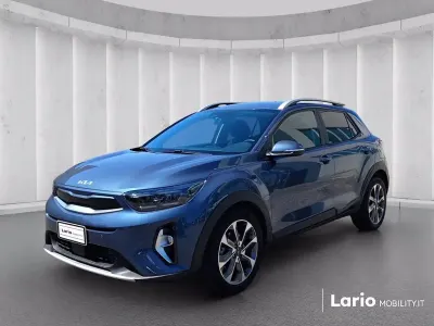 Usata Kia Stonic Urban 101 CV (74 kW) 2023 Blu metallizzato SUV