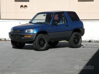 Usata Toyota RAV4 129 CV (94 kW) 1995 Blu SUV