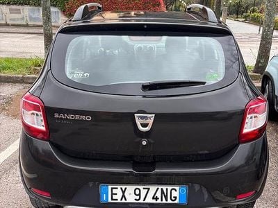 Usata Dacia Sandero Stepway 90 CV (66 kW) 2012 Nero Berlina