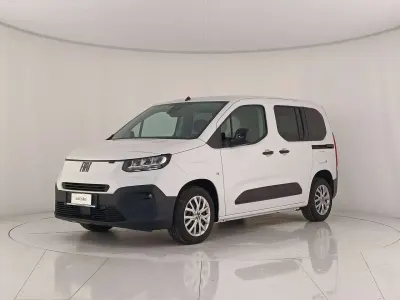 Nuova Fiat Doblò 131 CV (96 kW) 2026 Bianco Monovolume