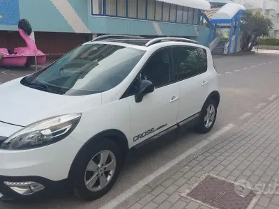 Usata Renault Scénic III 110 CV (80 kW) 2015 Bianco Monovolume