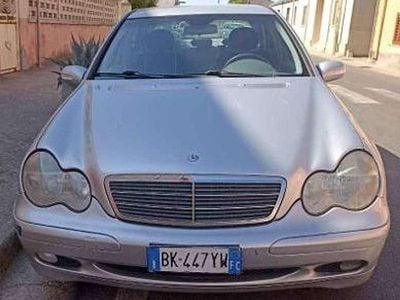 Usata Mercedes C200 Avantgarde 116 CV (85 kW) 2001 Argento Berlina
