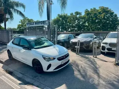 Usata Opel Corsa Elegance 102 CV (75 kW) 2022 Bianco Utilitaria