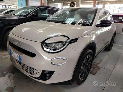 Usata Fiat 600 La Prima 101 CV (74 kW) 2025 Beige SUV