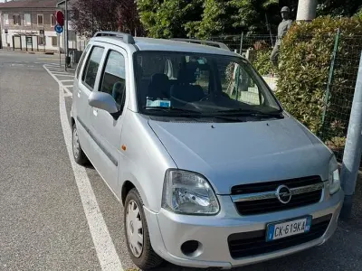 Usata Opel Agila 75 CV (55 kW) 2004 Monovolume