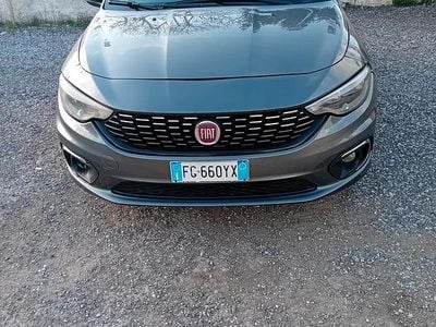 Usata Fiat Tipo Lounge 119 CV (87 kW) 2017 Grigio Station wagon