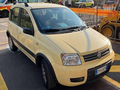 Usata Fiat Panda Climbing 52 CV (38 kW) 2009 Giallo Utilitaria