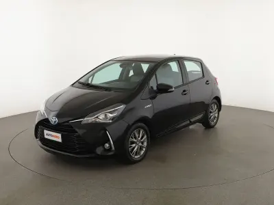 Usata Toyota Yaris Active 101 CV (74 kW) 2017 Nero