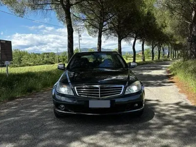 Usata Mercedes C220 170 CV (125 kW) 2008 Blu Berlina