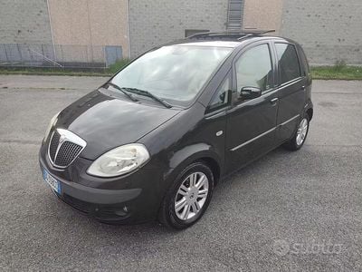 Usata Lancia Musa 95 CV (69 kW) 2007 Marrone Monovolume