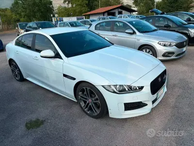 Usata Jaguar XE R-Sport 180 CV (132 kW) 2015 Bianco Berlina