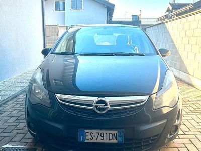 Usata Opel Corsa 95 CV (69 kW) 2013 Nero Utilitaria
