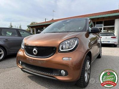 Usata Smart ForFour 71 CV (52 kW) 2015 Grigio Utilitaria