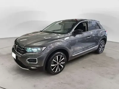 Usata VW T-Roc Style 116 CV (85 kW) 2019 Grigio SUV