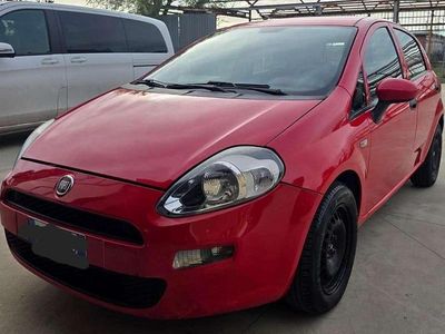 Usata Fiat Punto Street 95 CV (69 kW) 2017 Rosso Utilitaria