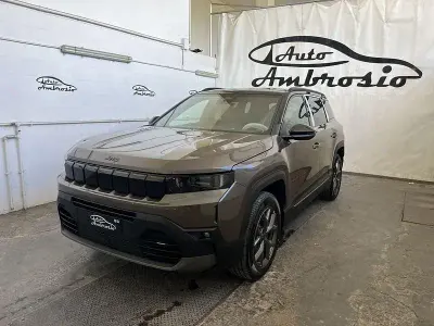 Usata Jeep Compass 224 CV (164 kW) 2026 Verde SUV