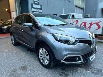 Usata Renault Captur 90 CV (66 kW) 2014 Grigio SUV
