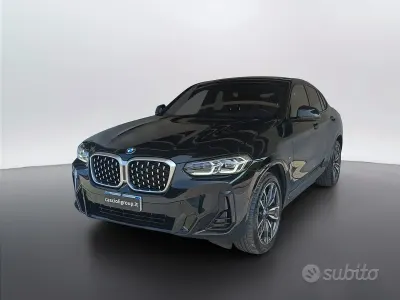 Usata BMW X4 Comfort Edition 190 CV (139 kW) 2023 Nero SUV