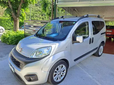 Usata Fiat Qubo Lounge 80 CV (58 kW) 2019 Argento Monovolume
