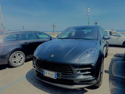 Usata Porsche Macan 245 CV (180 kW) 2020 Grigio SUV