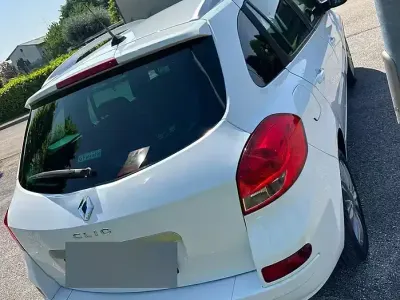 Usata Renault Clio GrandTour 101 CV (74 kW) 2010 Bianco Station wagon