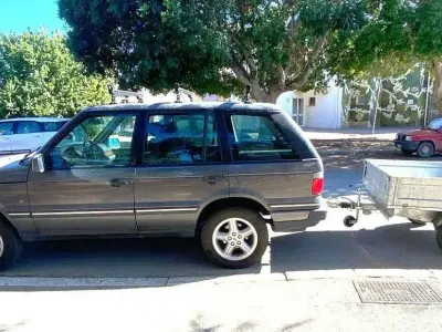 Usata Land Rover Range Rover 113 CV (83 kW) 2001 Grigio SUV