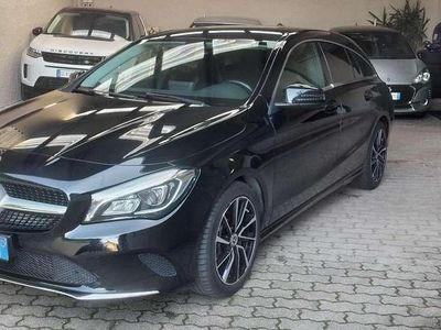 Usata Mercedes CLA200 Shooting Brake 136 CV (100 kW) 2017 Nero Station wagon