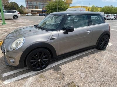 Usata Mini Cooper D 116 CV (85 kW) 2016 Grigio Utilitaria